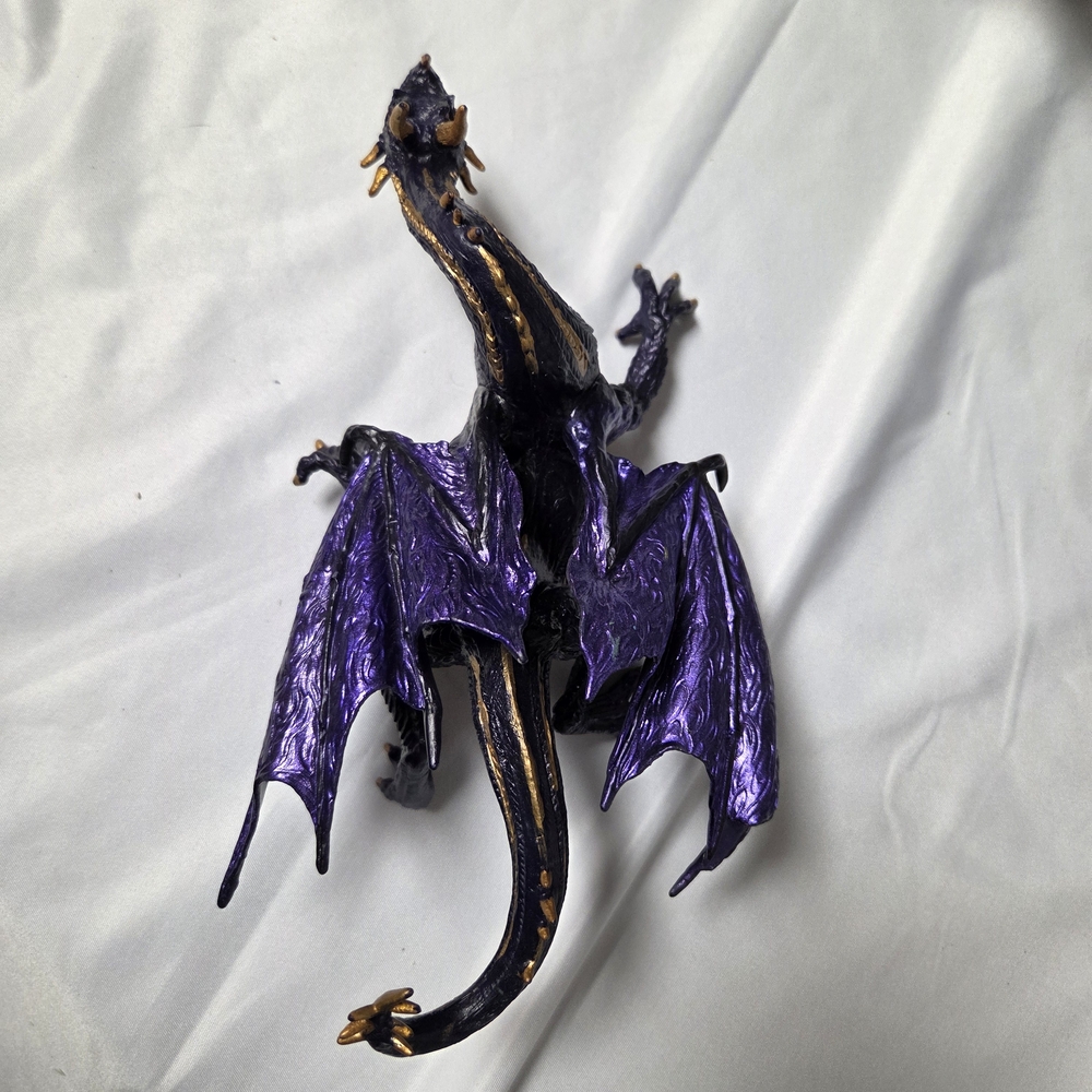 Safari Ltd. 2008 Midnight Moon Purple & Gold Dragon‎ Action Figure